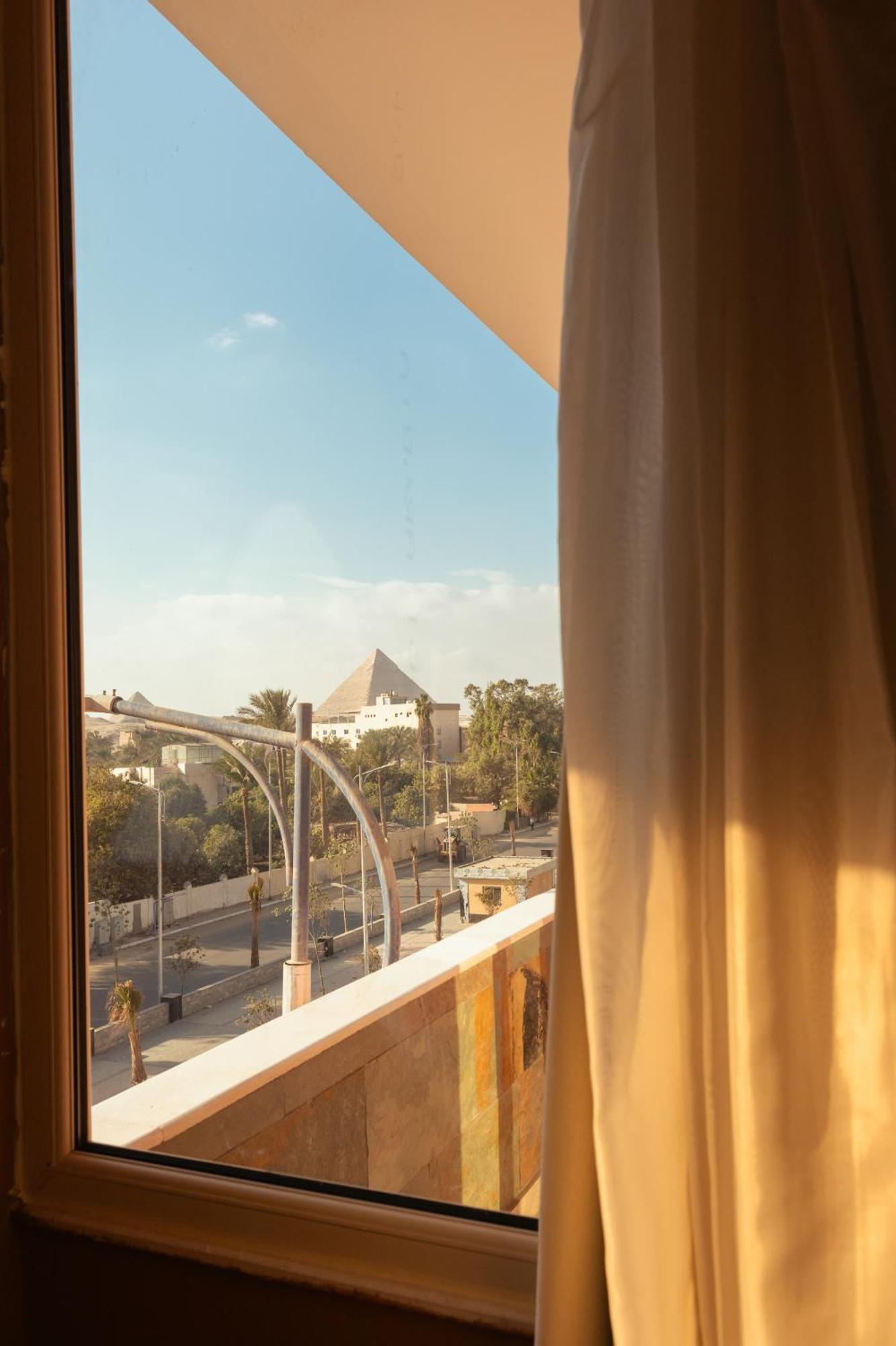 Almas Pyramids Hotel Kafrat al Jabal Exterior photo